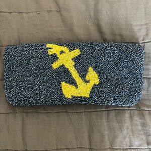 Beaded Anchor Clutch